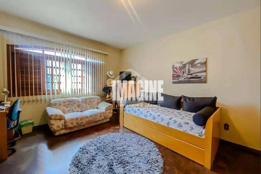 Sobrado à venda com 6 quartos, 400m² - Foto 19