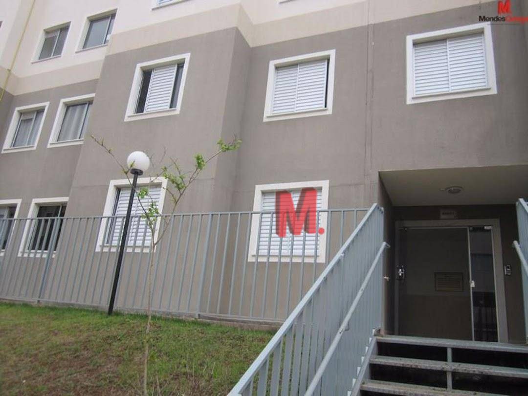 Apartamento à venda com 2 quartos, 46m² - Foto 3