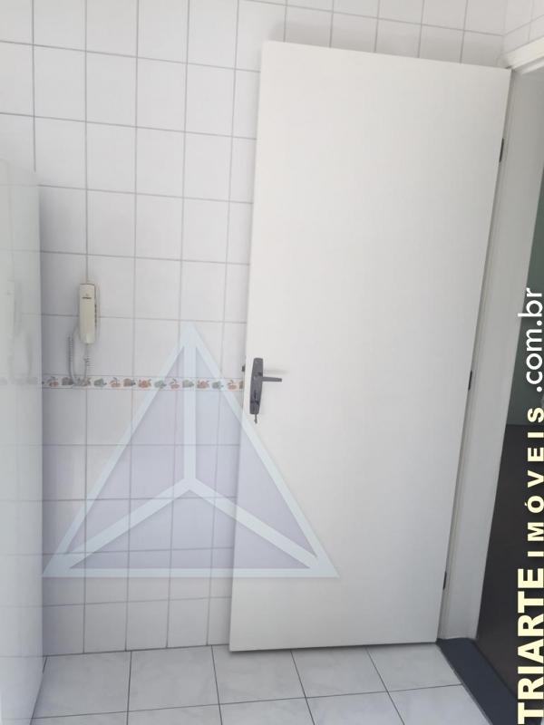 Apartamento à venda com 2 quartos, 68m² - Foto 8