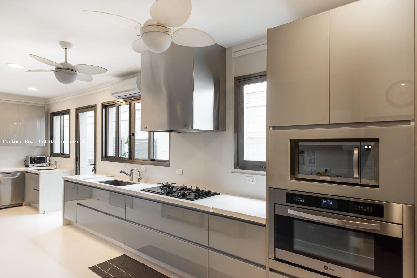 Casa de Condomínio à venda com 8 quartos, 800m² - Foto 31