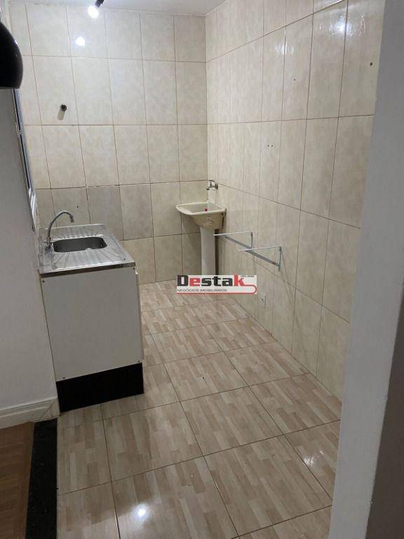 Apartamento à venda com 2 quartos, 40m² - Foto 14