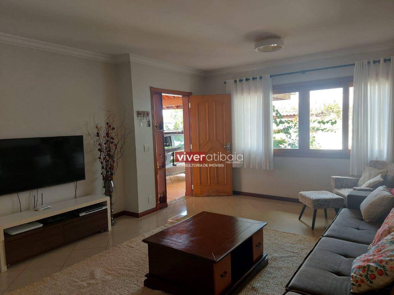 Casa à venda com 4 quartos, 244m² - Foto 5