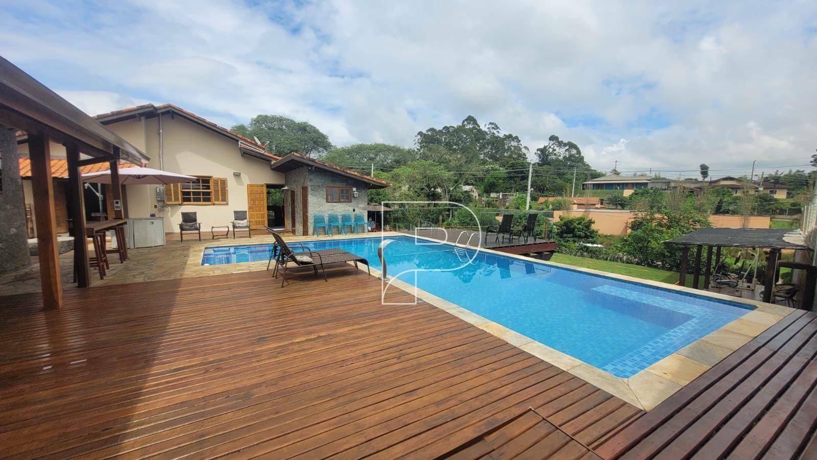 Casa de Condomínio à venda com 3 quartos, 220m² - Foto 4