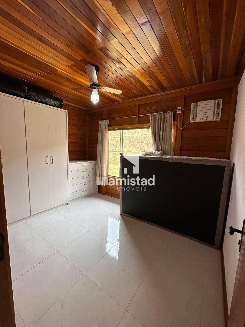 Casa à venda com 3 quartos, 200m² - Foto 23