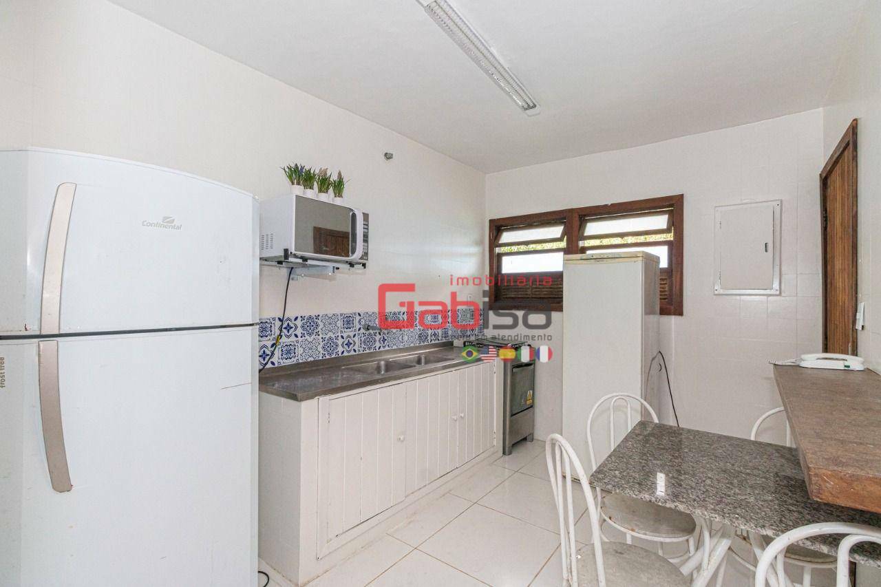 Casa à venda com 4 quartos, 250m² - Foto 18