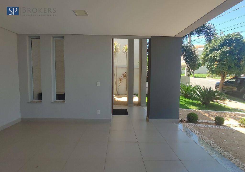 Casa de Condomínio à venda com 3 quartos, 285m² - Foto 2