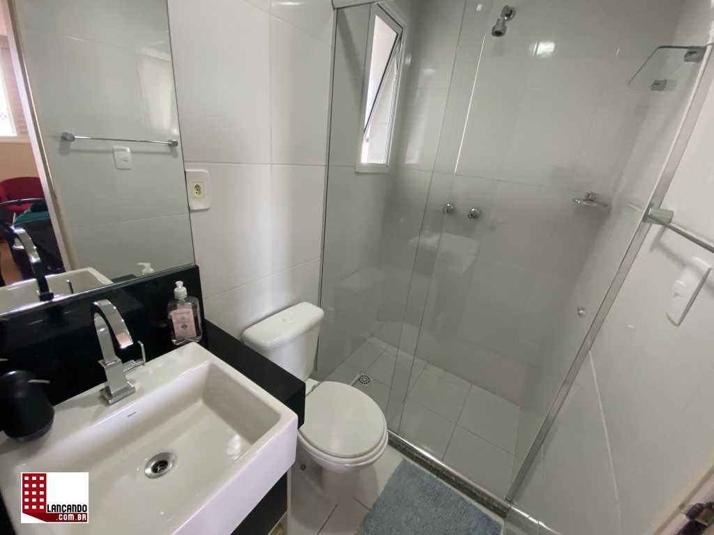 Apartamento à venda com 3 quartos, 70m² - Foto 2