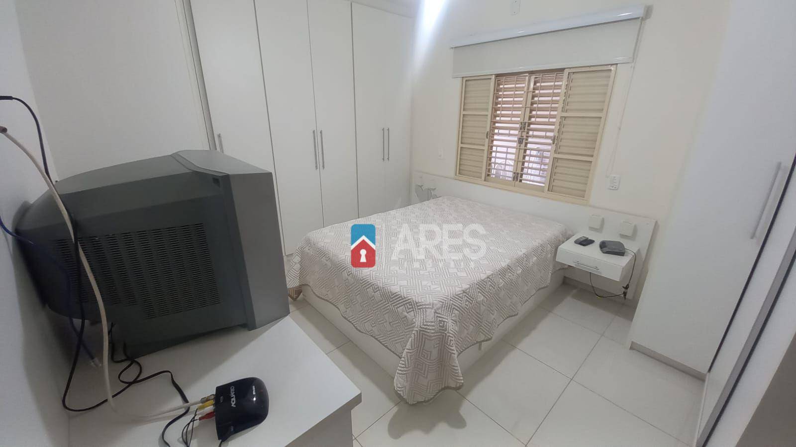 Casa à venda com 3 quartos, 179m² - Foto 6