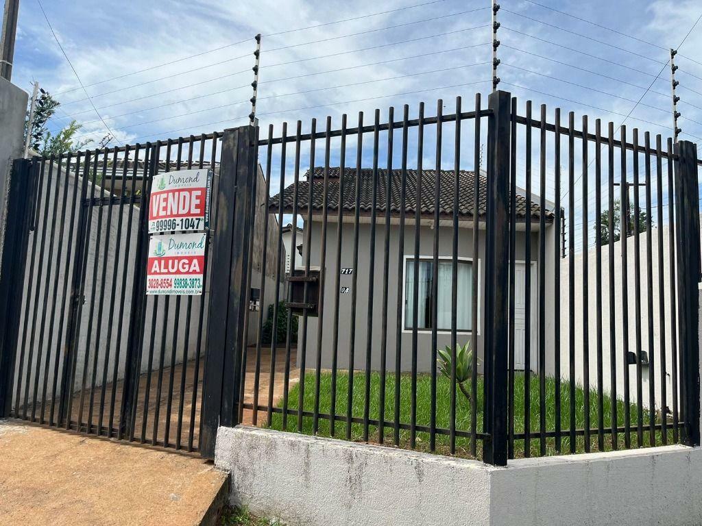 Casa à venda e aluguel com 2 quartos, 55m² - Foto 2