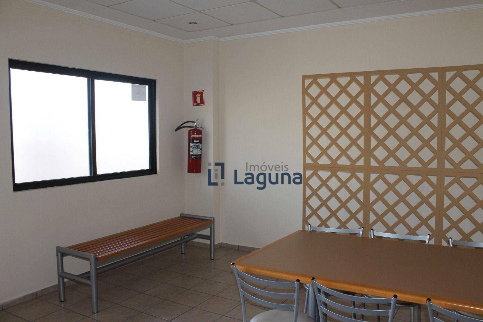 Apartamento para alugar com 2 quartos, 82m² - Foto 28