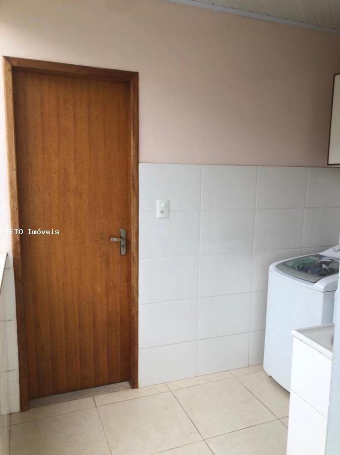 Casa à venda com 3 quartos, 345m² - Foto 13