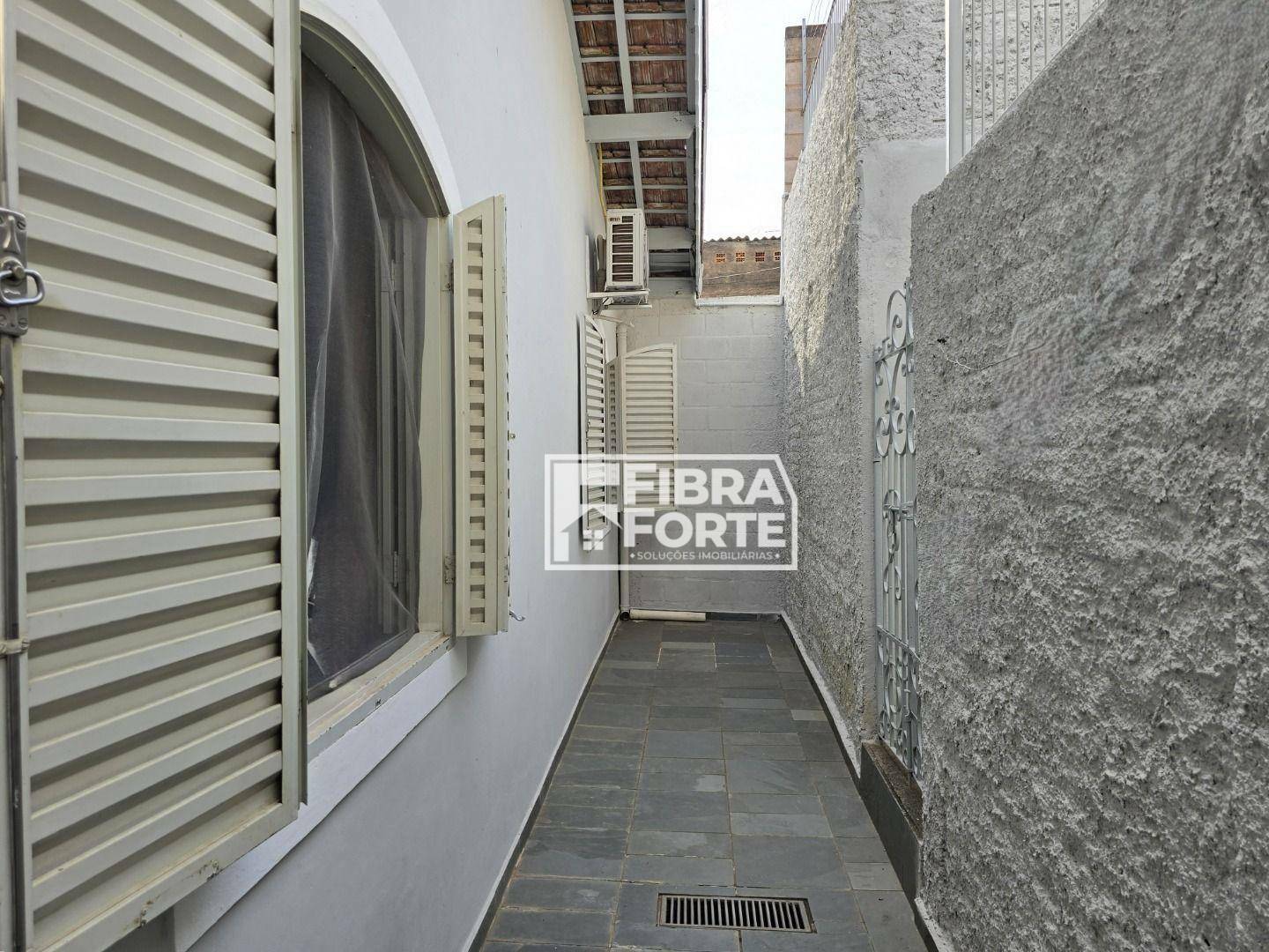 Casa à venda com 3 quartos, 161m² - Foto 47