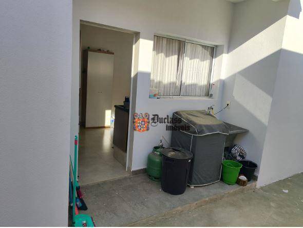 Casa à venda com 2 quartos, 80m² - Foto 14