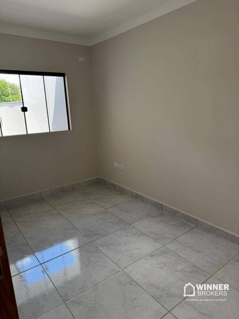 Casa à venda com 2 quartos, 65m² - Foto 1