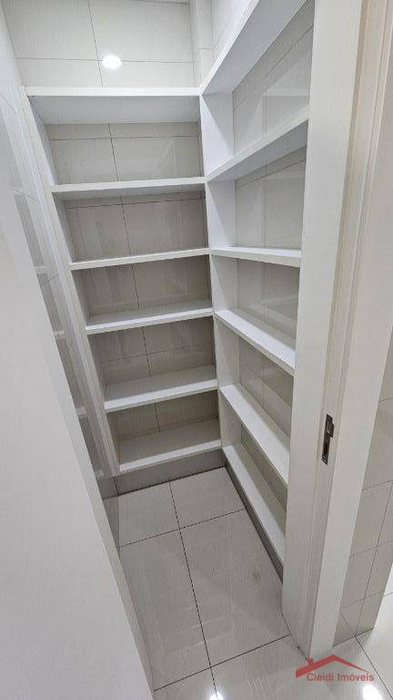 Apartamento à venda com 4 quartos, 264m² - Foto 11