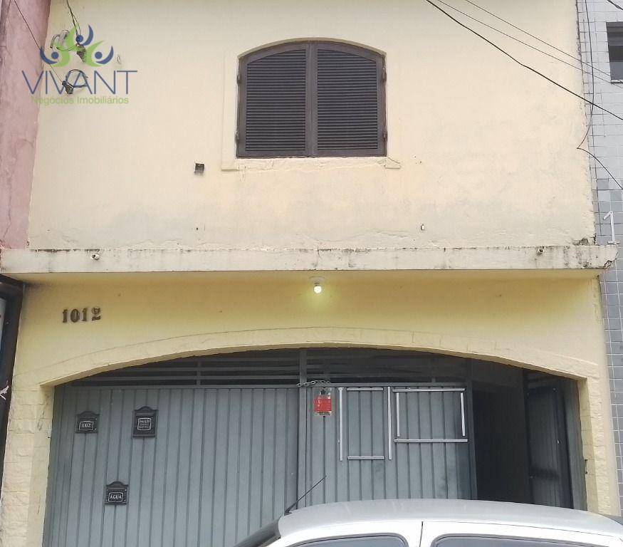 Sobrado para alugar com 3 quartos, 210m² - Foto 1