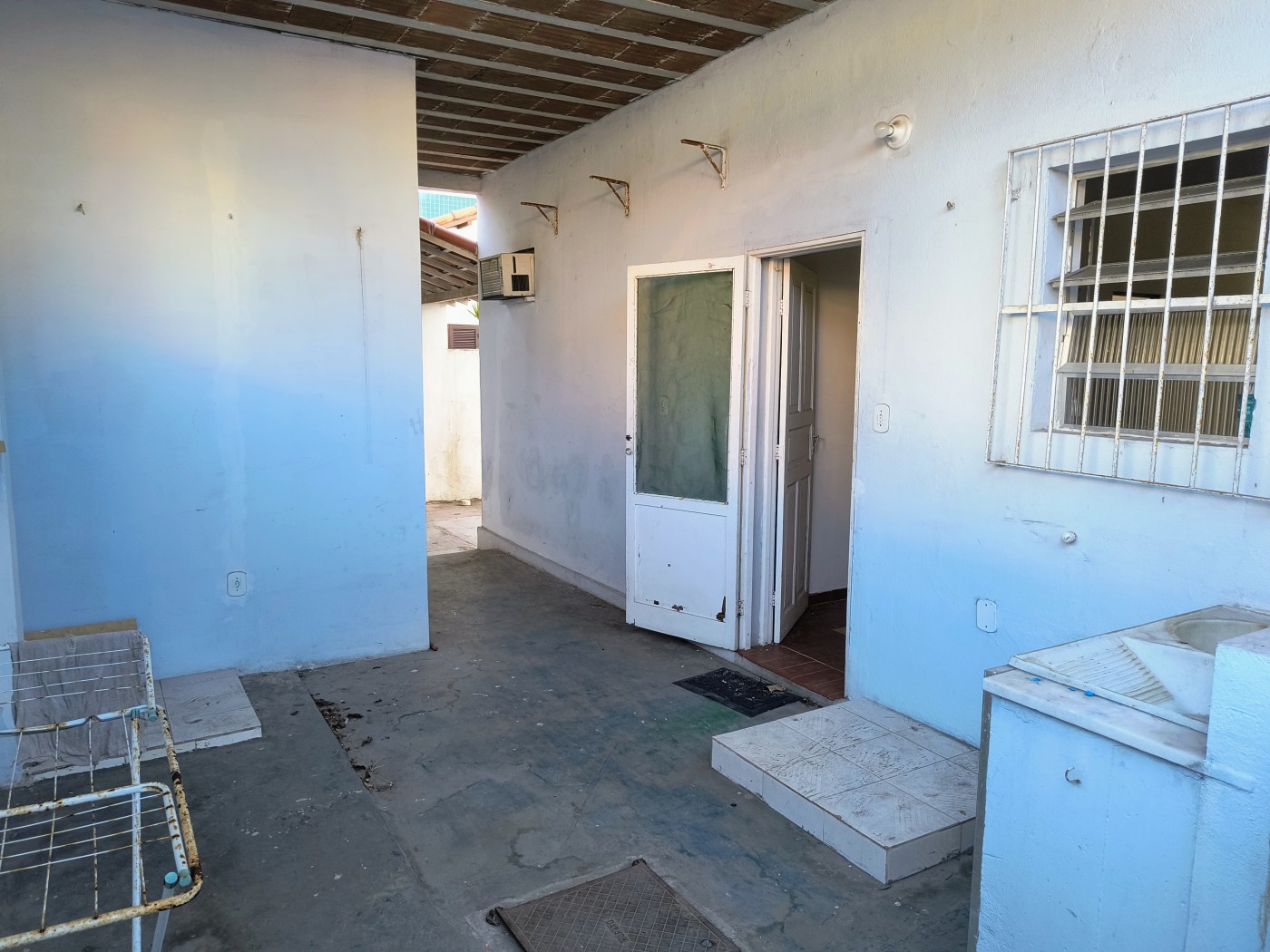 Casa à venda com 4 quartos, 200m² - Foto 11