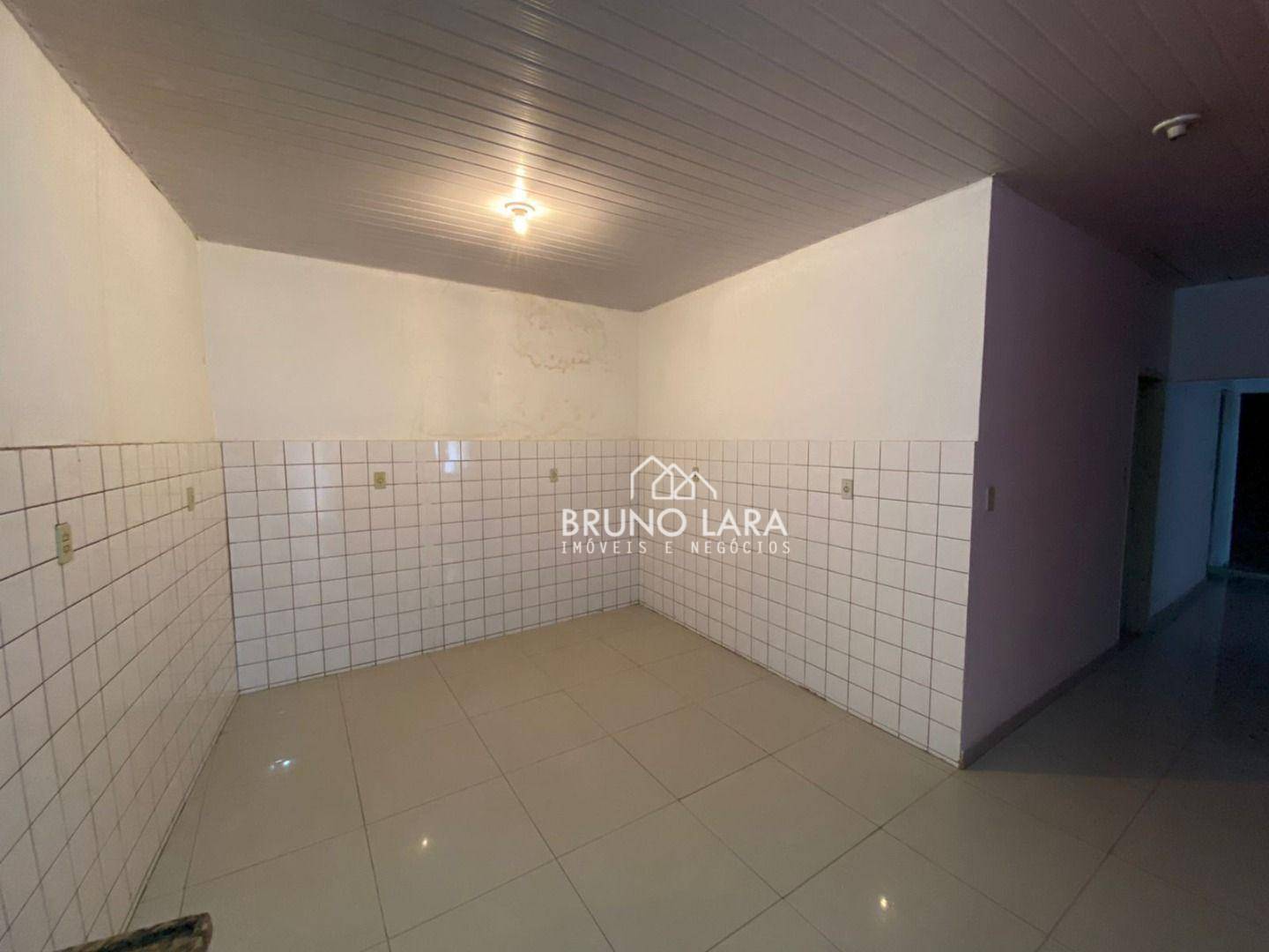 Casa para alugar com 5 quartos, 150m² - Foto 10