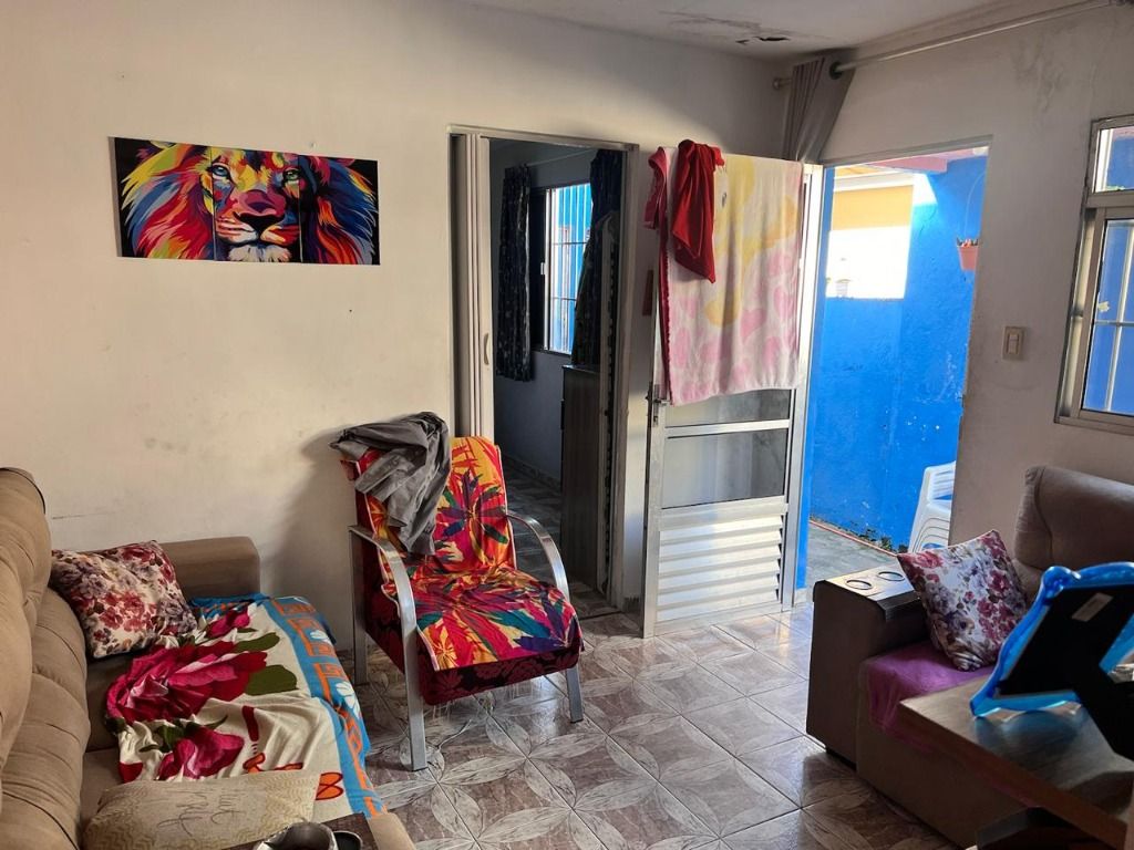 Casa à venda com 3 quartos, 100m² - Foto 7