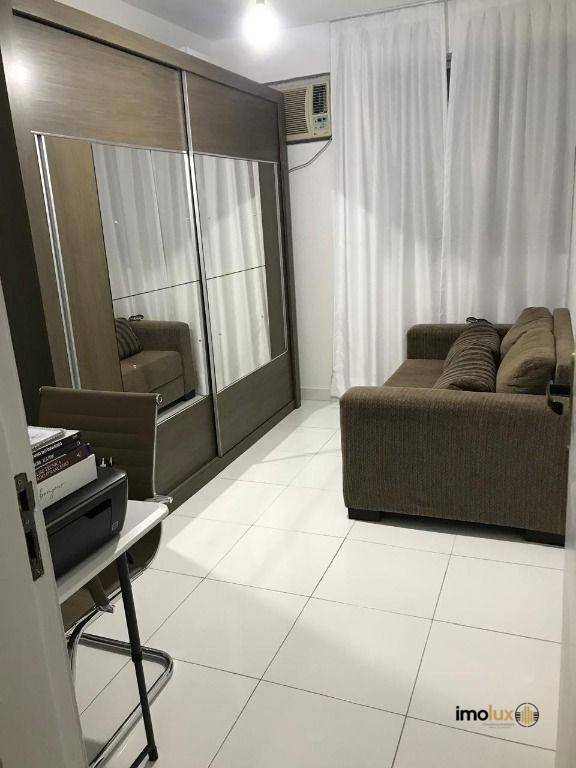 Apartamento à venda com 2 quartos, 72m² - Foto 9