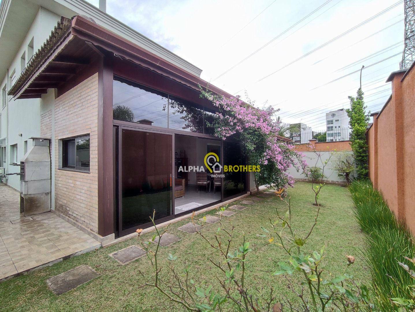 Casa de Condomínio à venda com 4 quartos, 300m² - Foto 14