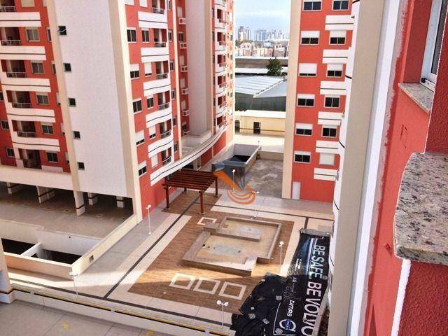 Apartamento à venda com 3 quartos, 82m² - Foto 1