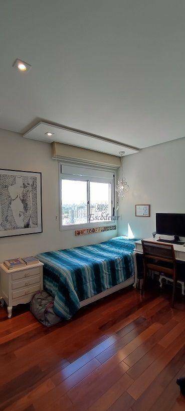 Apartamento à venda com 3 quartos, 151m² - Foto 13