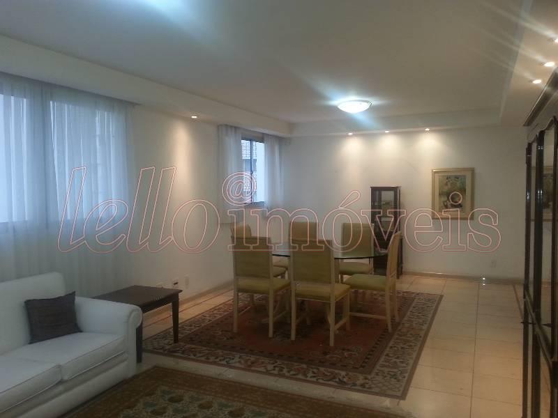 Apartamento para alugar com 3 quartos, 135m² - Foto 1