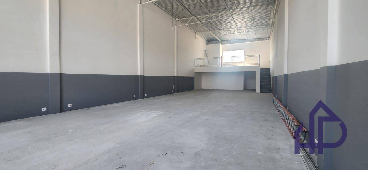 Depósito-Galpão-Armazém para alugar, 385m² - Foto 1