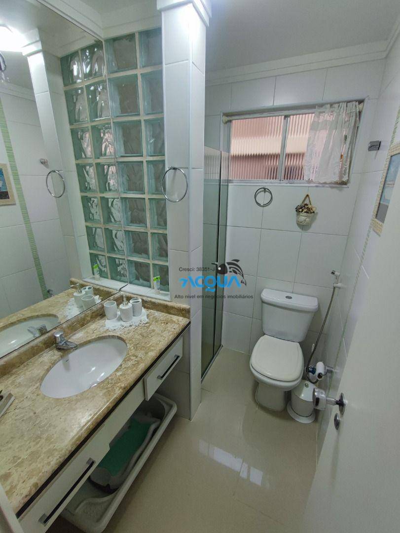 Apartamento à venda com 3 quartos, 136m² - Foto 9