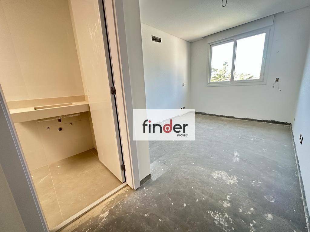 Casa à venda com 4 quartos, 450m² - Foto 9