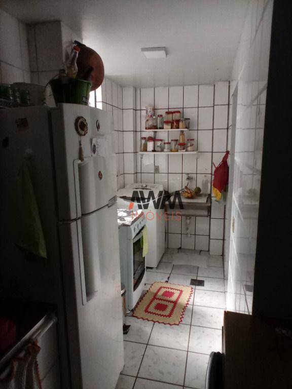 Apartamento à venda com 3 quartos, 74m² - Foto 13