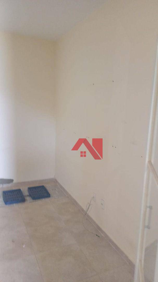 Casa à venda com 2 quartos, 200m² - Foto 4
