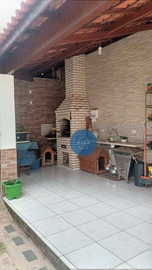 Casa à venda com 4 quartos, 250m² - Foto 17