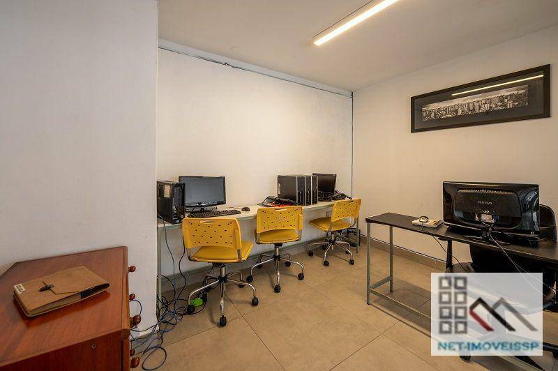 Casa à venda com 5 quartos, 340m² - Foto 45