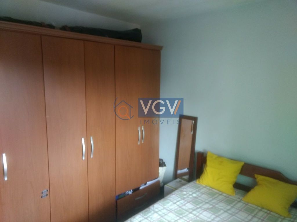 Casa à venda com 2 quartos, 80m² - Foto 14