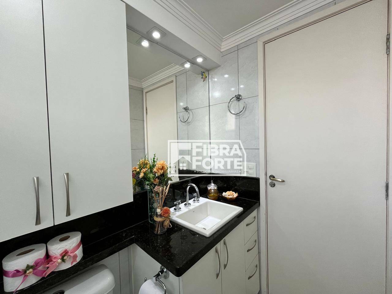 Apartamento à venda com 2 quartos, 69m² - Foto 21