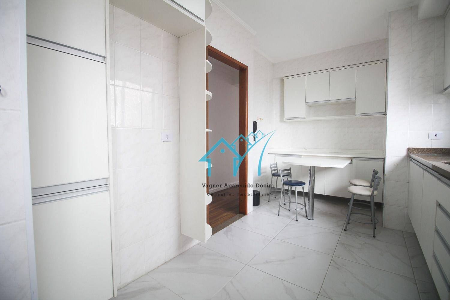 Apartamento para alugar com 2 quartos, 80m² - Foto 17