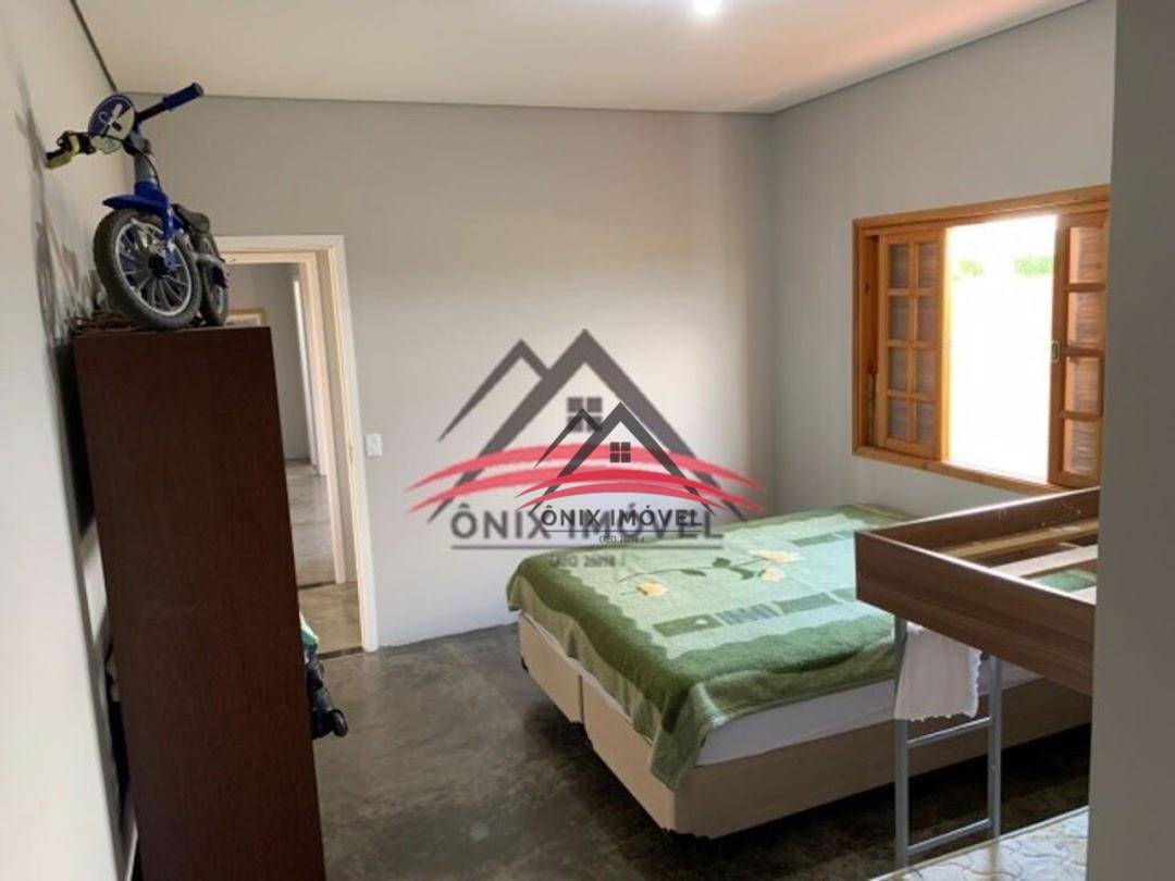 Casa de Condomínio à venda com 2 quartos, 250m² - Foto 18