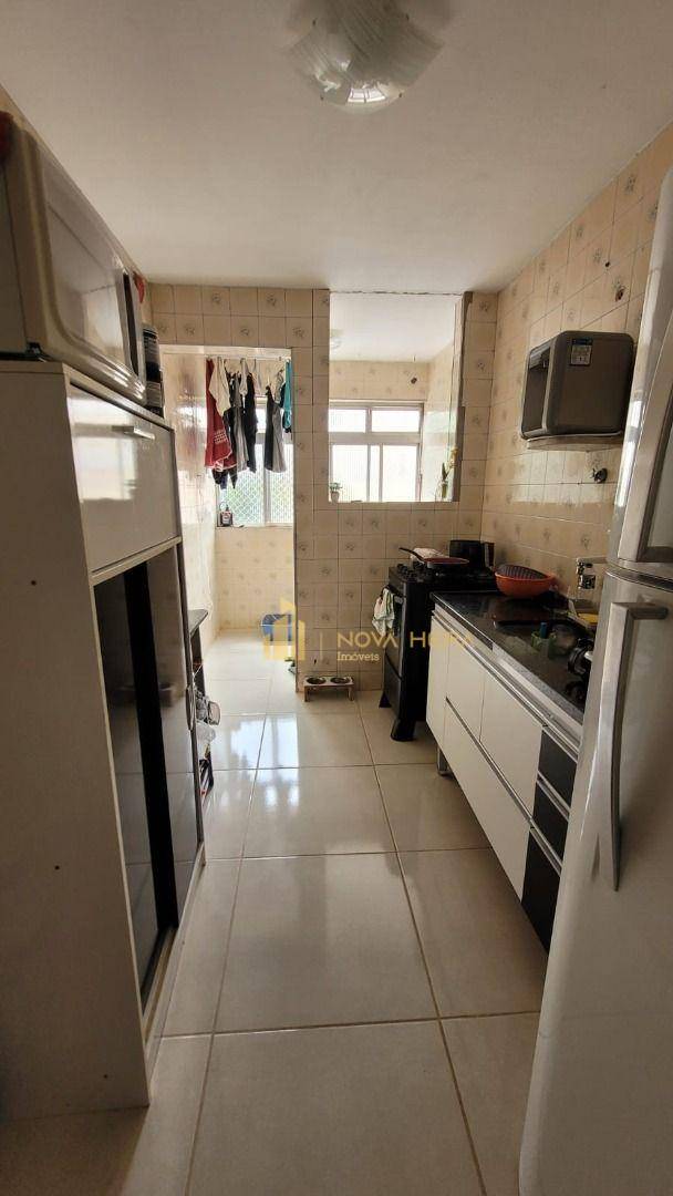 Apartamento à venda com 2 quartos, 60m² - Foto 3