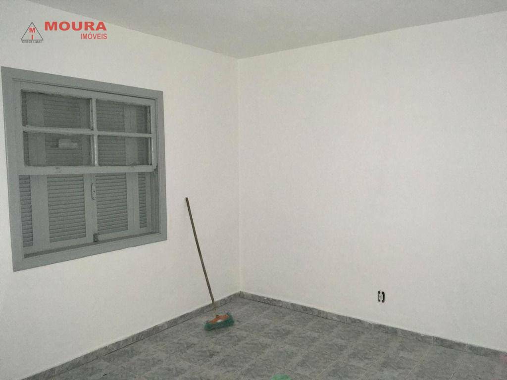 Casa à venda com 6 quartos, 225m² - Foto 10