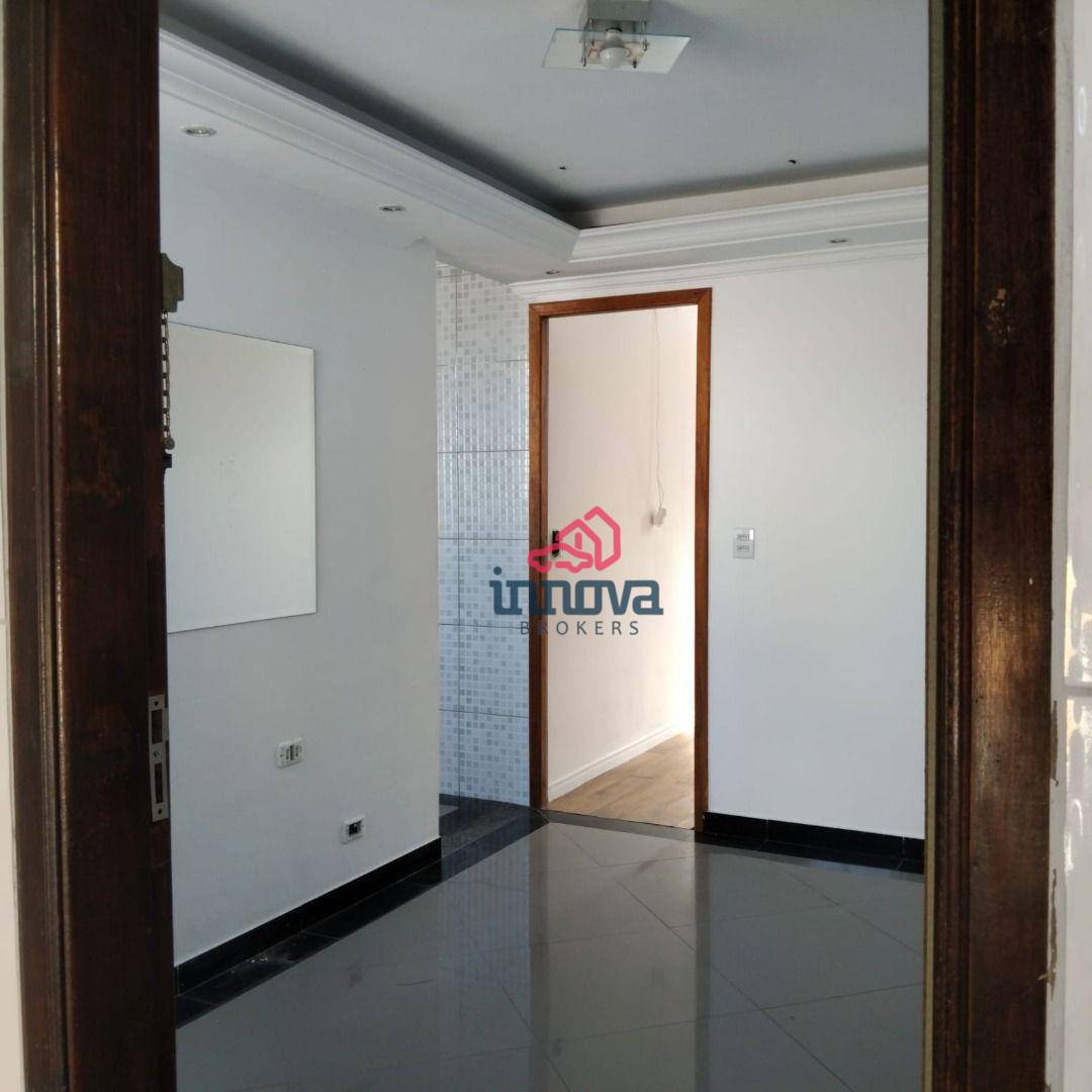 Apartamento à venda com 3 quartos, 50m² - Foto 2