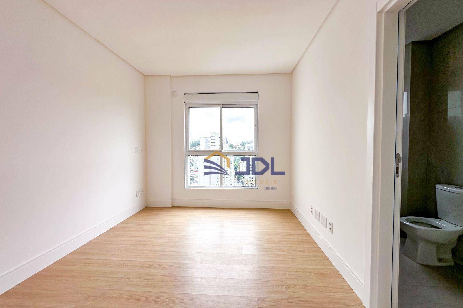 Apartamento à venda com 3 quartos, 139m² - Foto 18