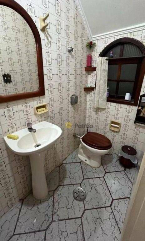 Sobrado à venda com 3 quartos, 245m² - Foto 17