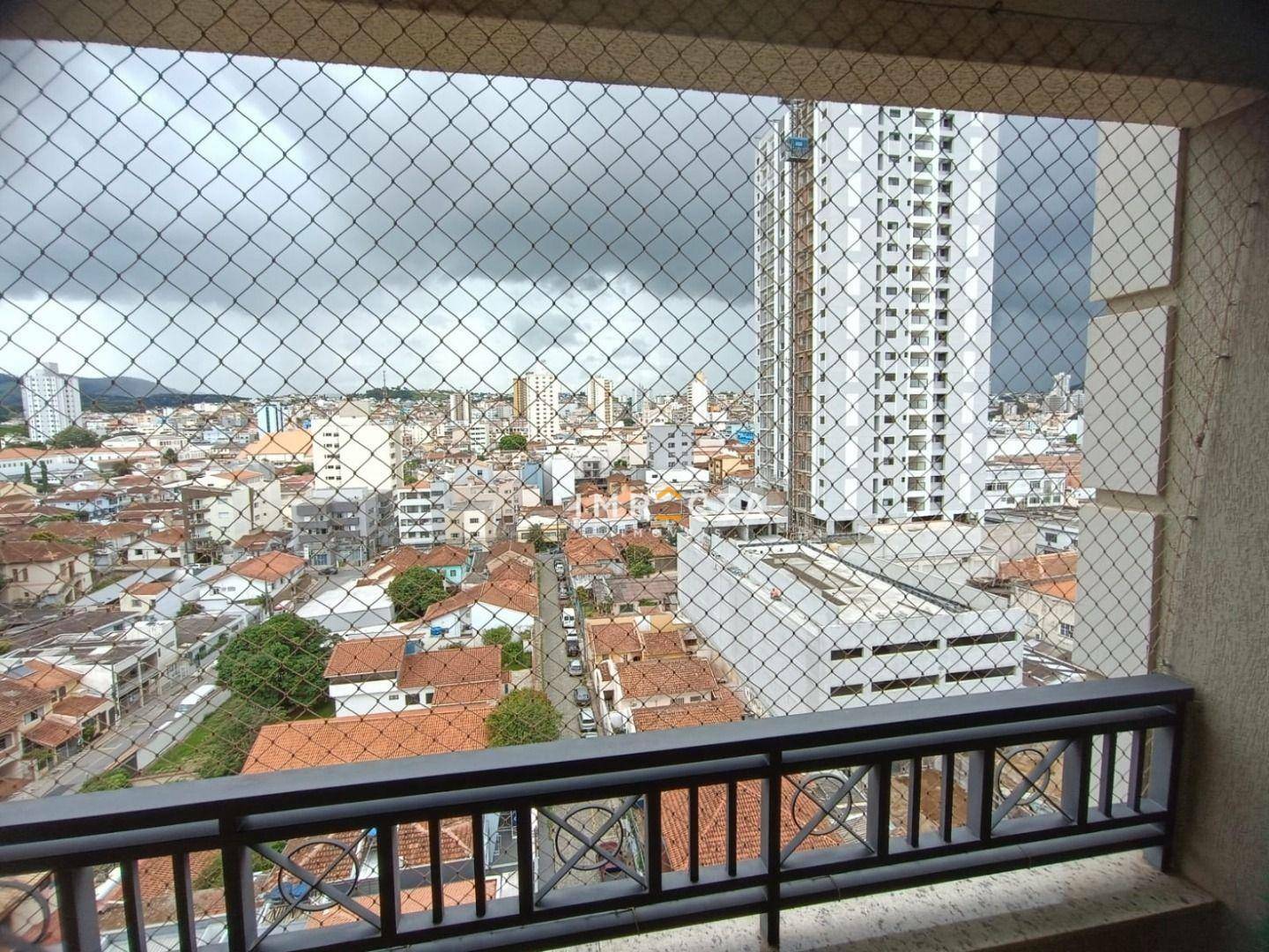 Apartamento à venda com 3 quartos, 157m² - Foto 5