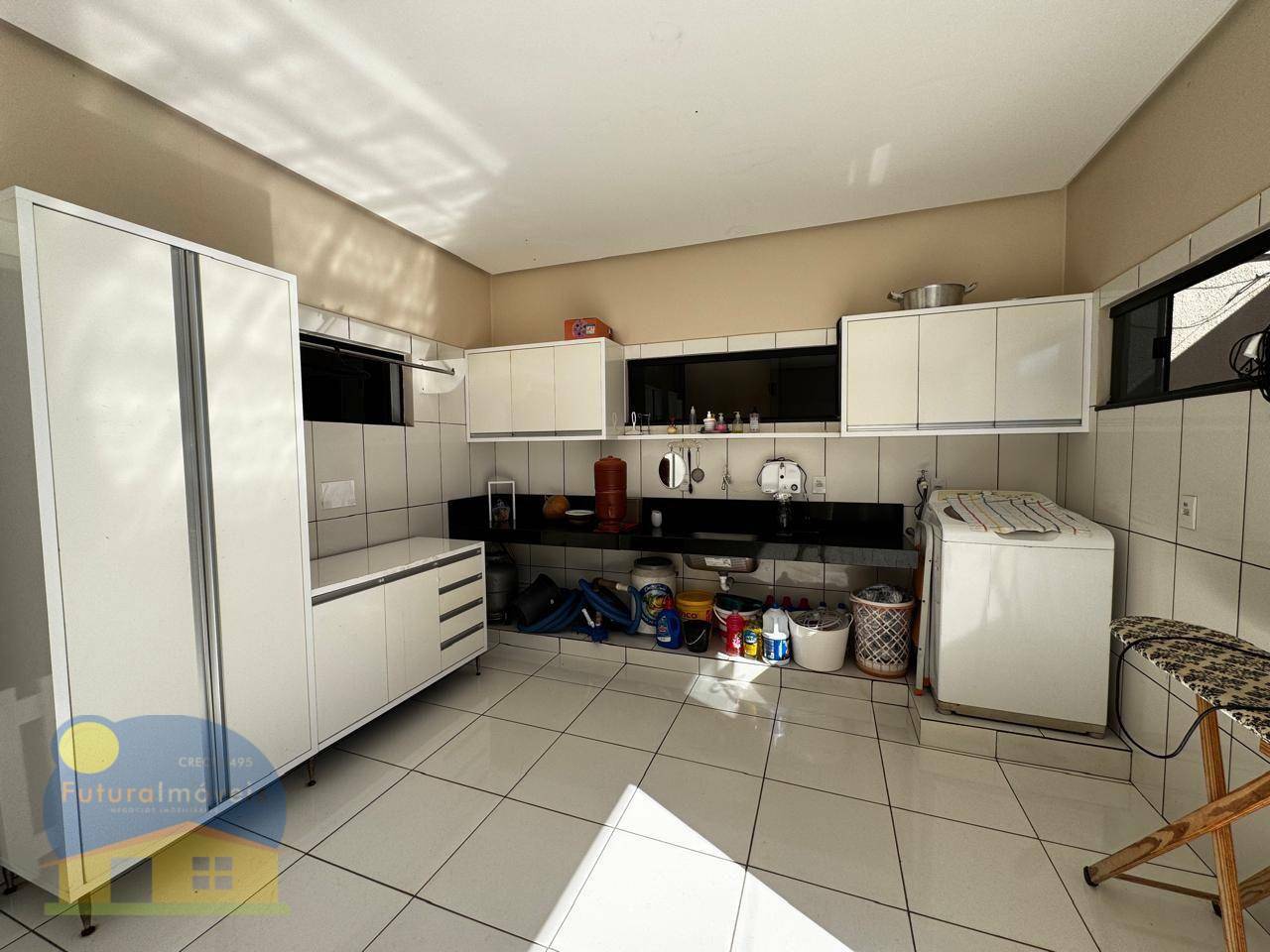 Casa à venda com 3 quartos, 120m² - Foto 15