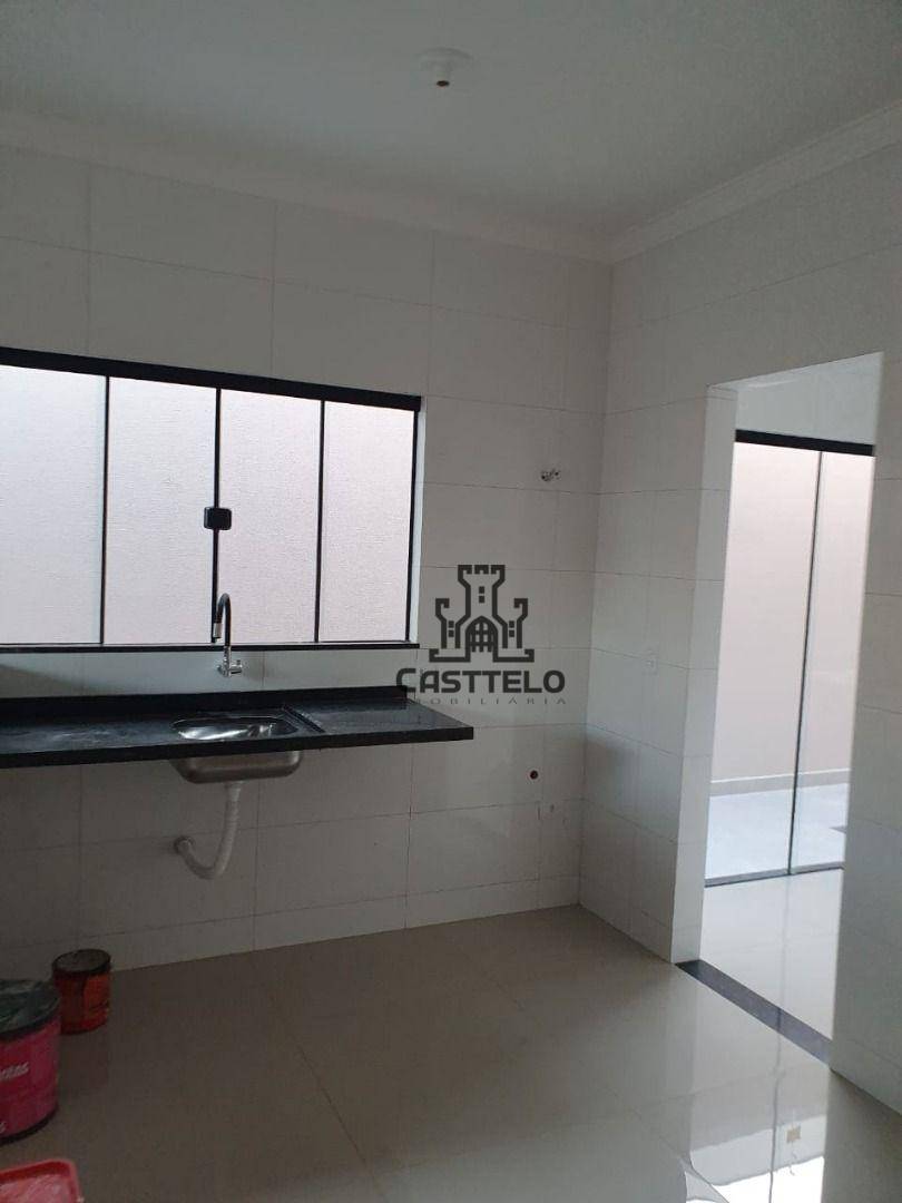 Casa à venda com 3 quartos, 73m² - Foto 6