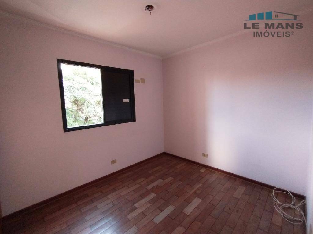 Apartamento à venda com 3 quartos, 115m² - Foto 17