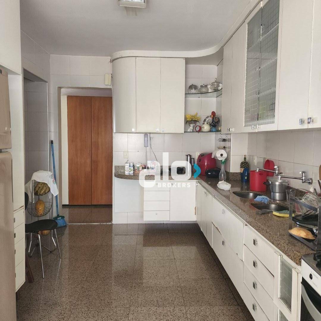 Apartamento à venda com 3 quartos, 163m² - Foto 12