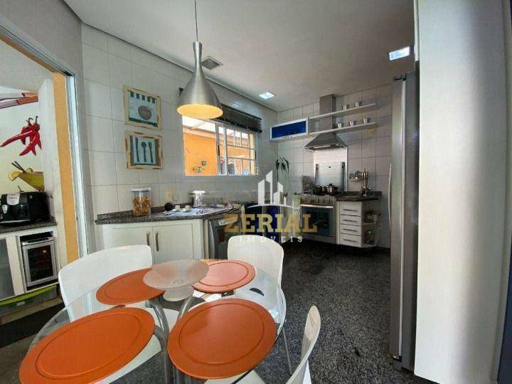 Sobrado à venda com 4 quartos, 300m² - Foto 13